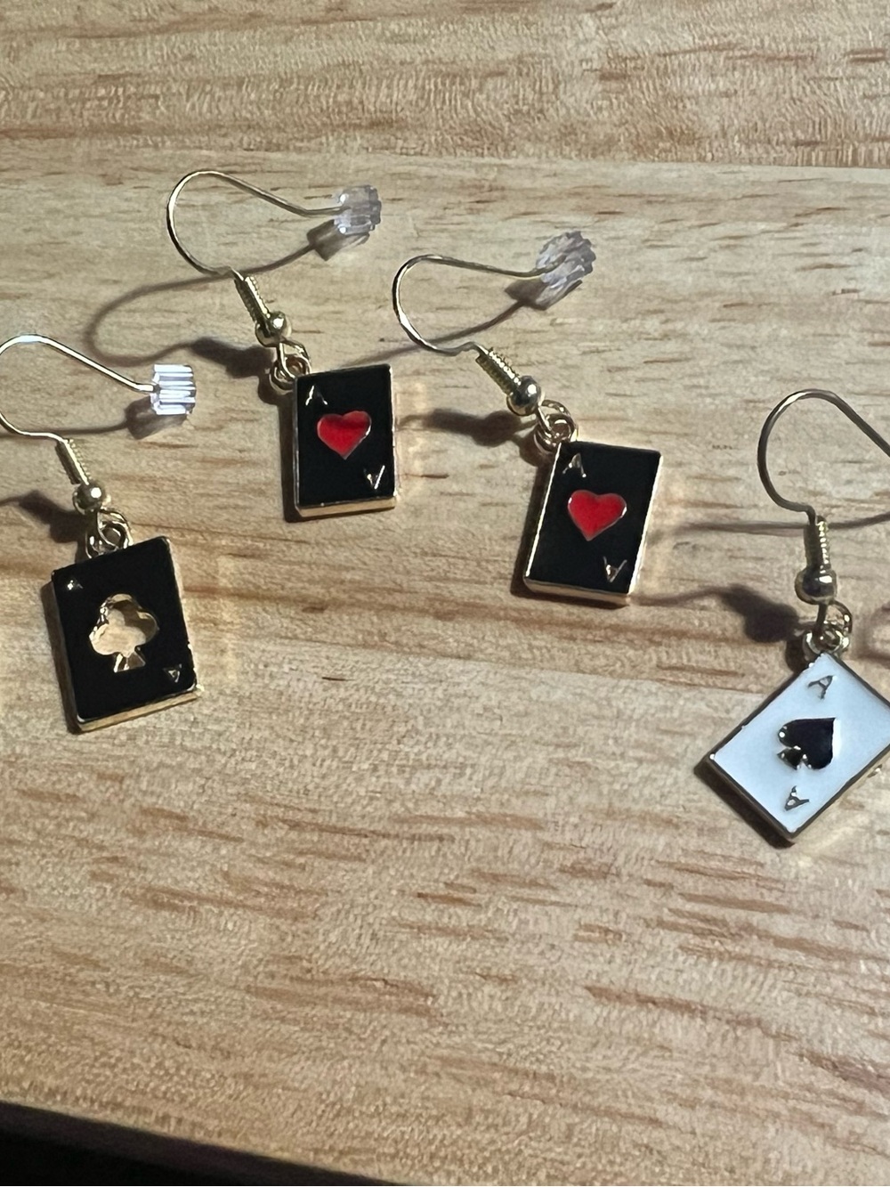 Gold Playing Card Suit Dangle Earrings - Red & Black E221